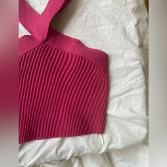 Aritzia Babaton CRISS CROSS CROPPED TANK Granita Pink Size Small - Picture 9 of 10